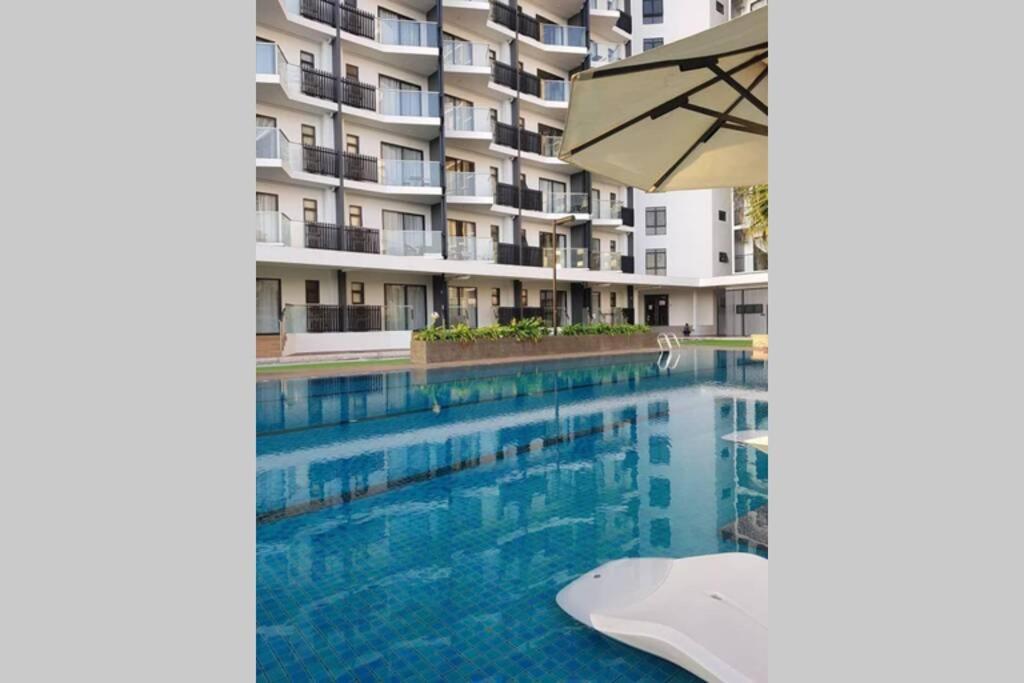 Casa Raudhah @ Timurbay Seafront Residence Kampung Sungai Karang Extérieur photo