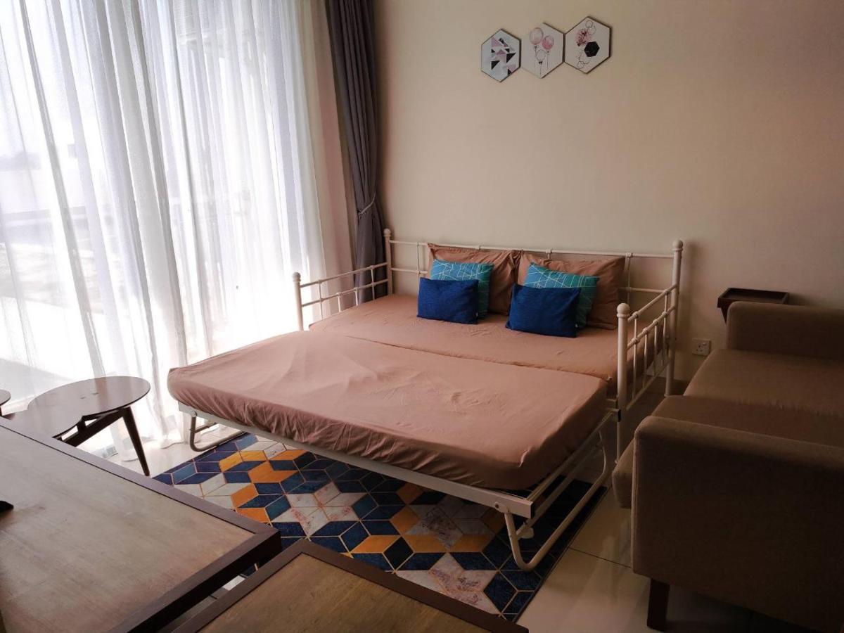 Casa Raudhah @ Timurbay Seafront Residence Kampung Sungai Karang Extérieur photo